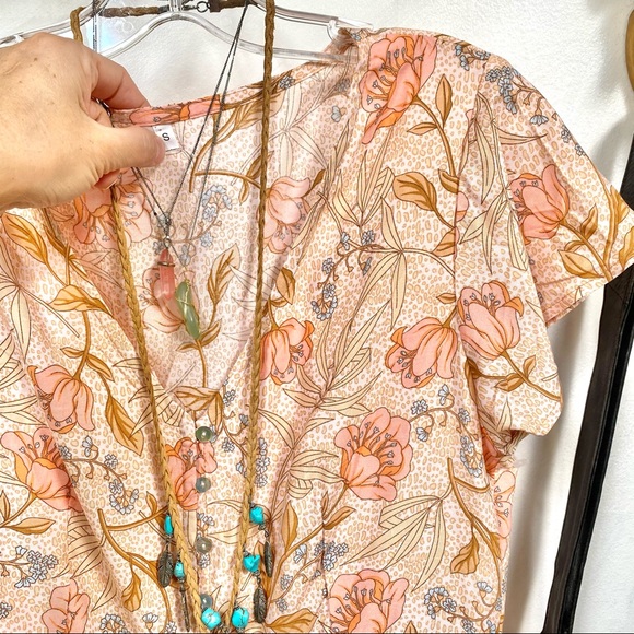 ⭐️SOLD⭐️GORGEOUS Boho dreamy floral dress w blush vibe🌸✨ - Picture 10 of 14